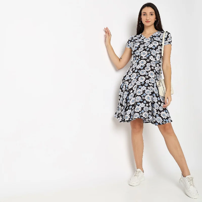 Best Online Clothing Boutiques Regular Fit Printed Dress