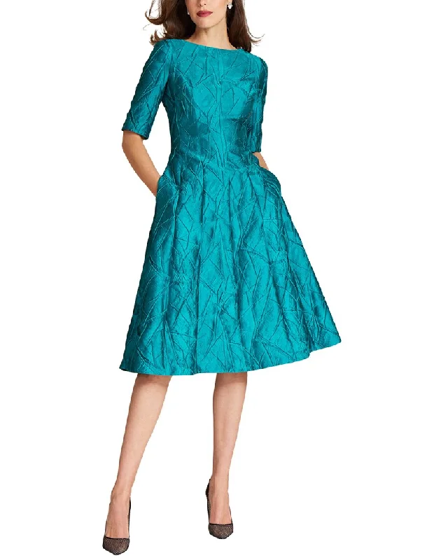 Chic And Trendy Teri Jon by Rickie Freeman Special Occasion Short Printed Dress