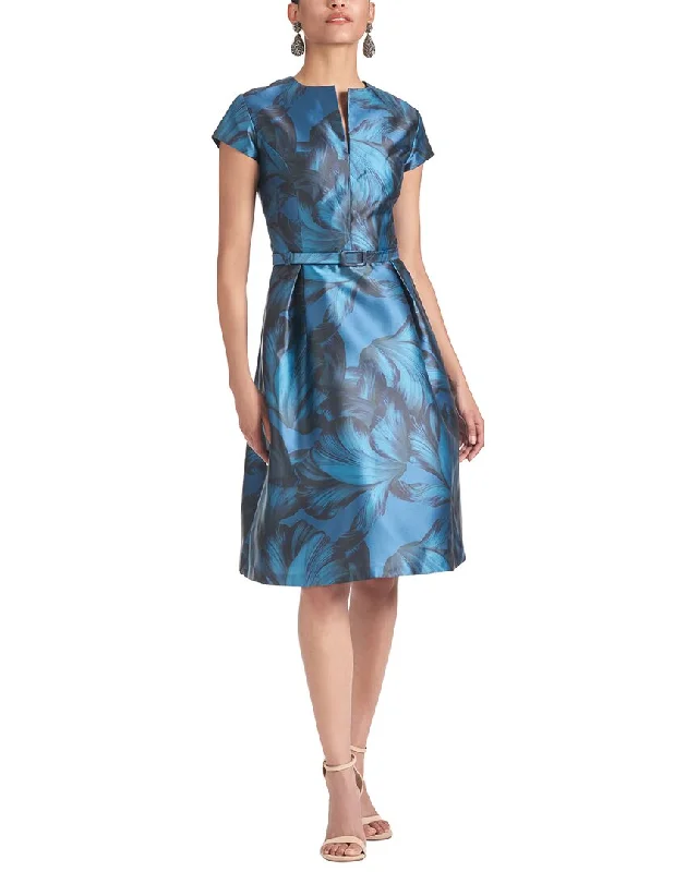 Elegant Fashion Sachin & Babi Maddox Printed Dress