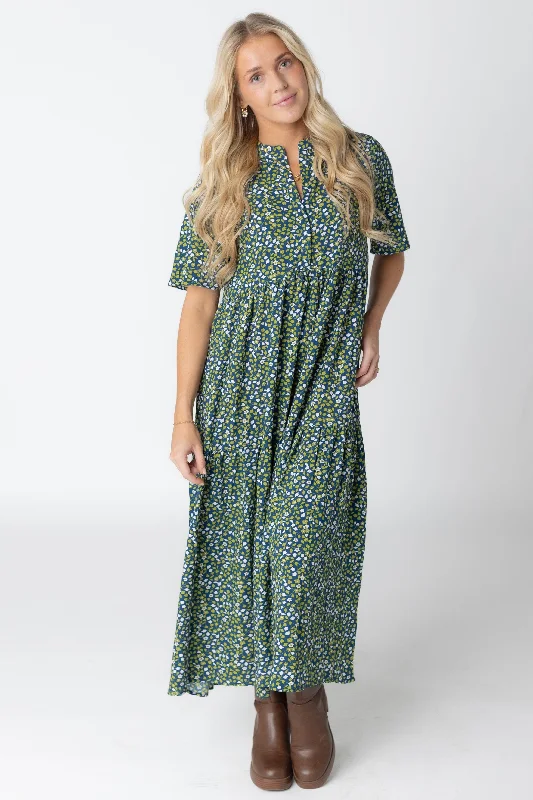 Style Streetwear Brass & Roe Pondering Print Dress