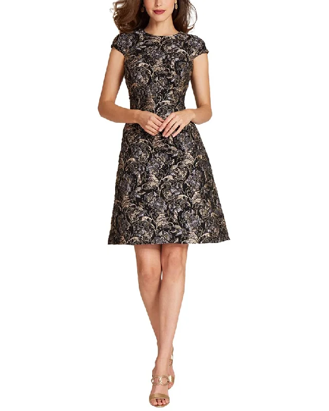 Versatile Wardrobe Essentials Teri Jon by Rickie Freeman Special Occasion Short Printed Dress