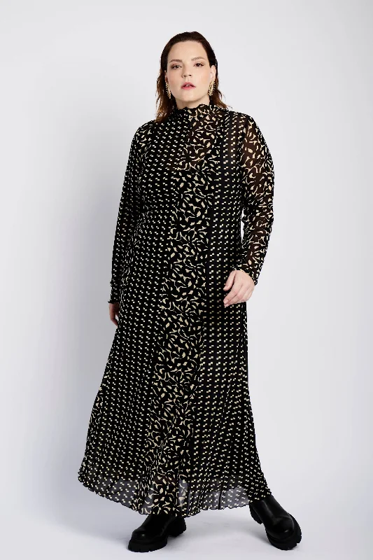 Trendsetting Threads The Combo Mesh Dress in Geo Floral